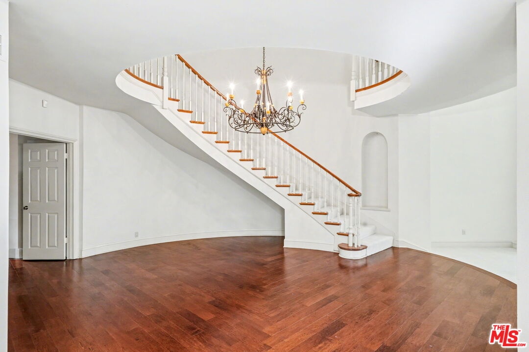 Stunning formal entry