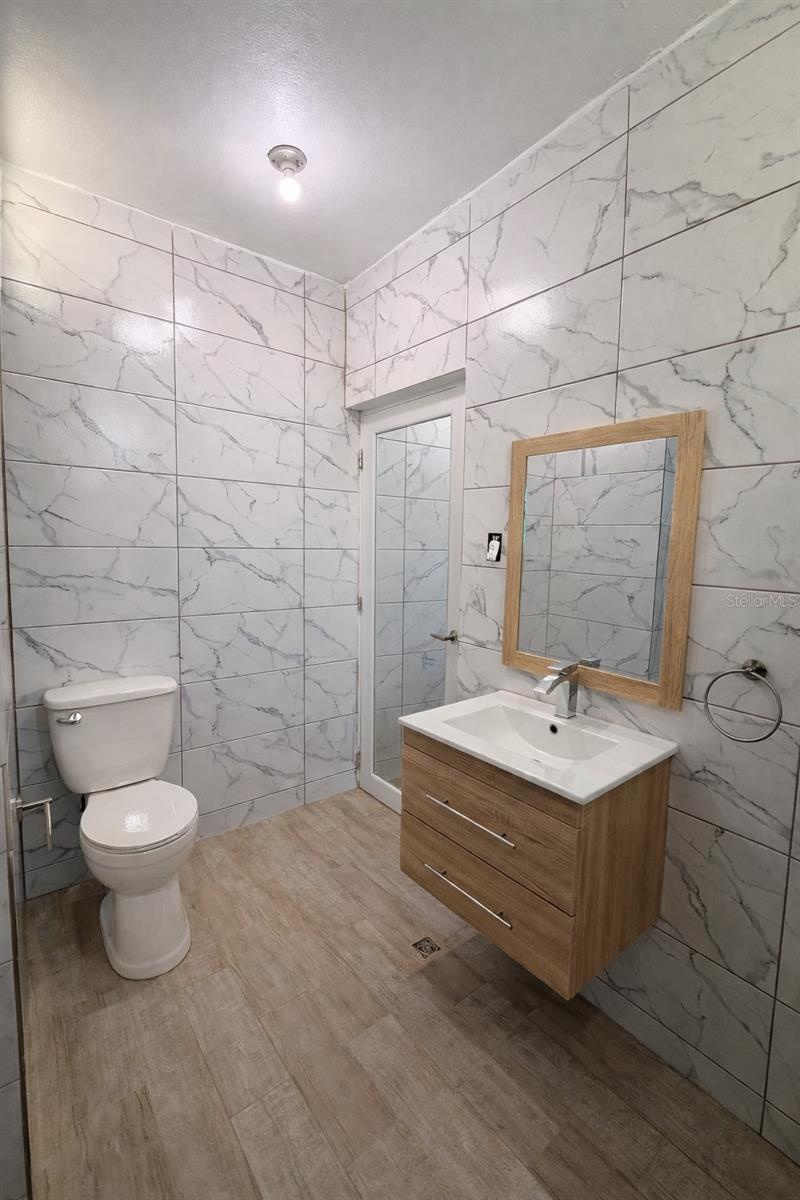 Unit 2 – Bathroom