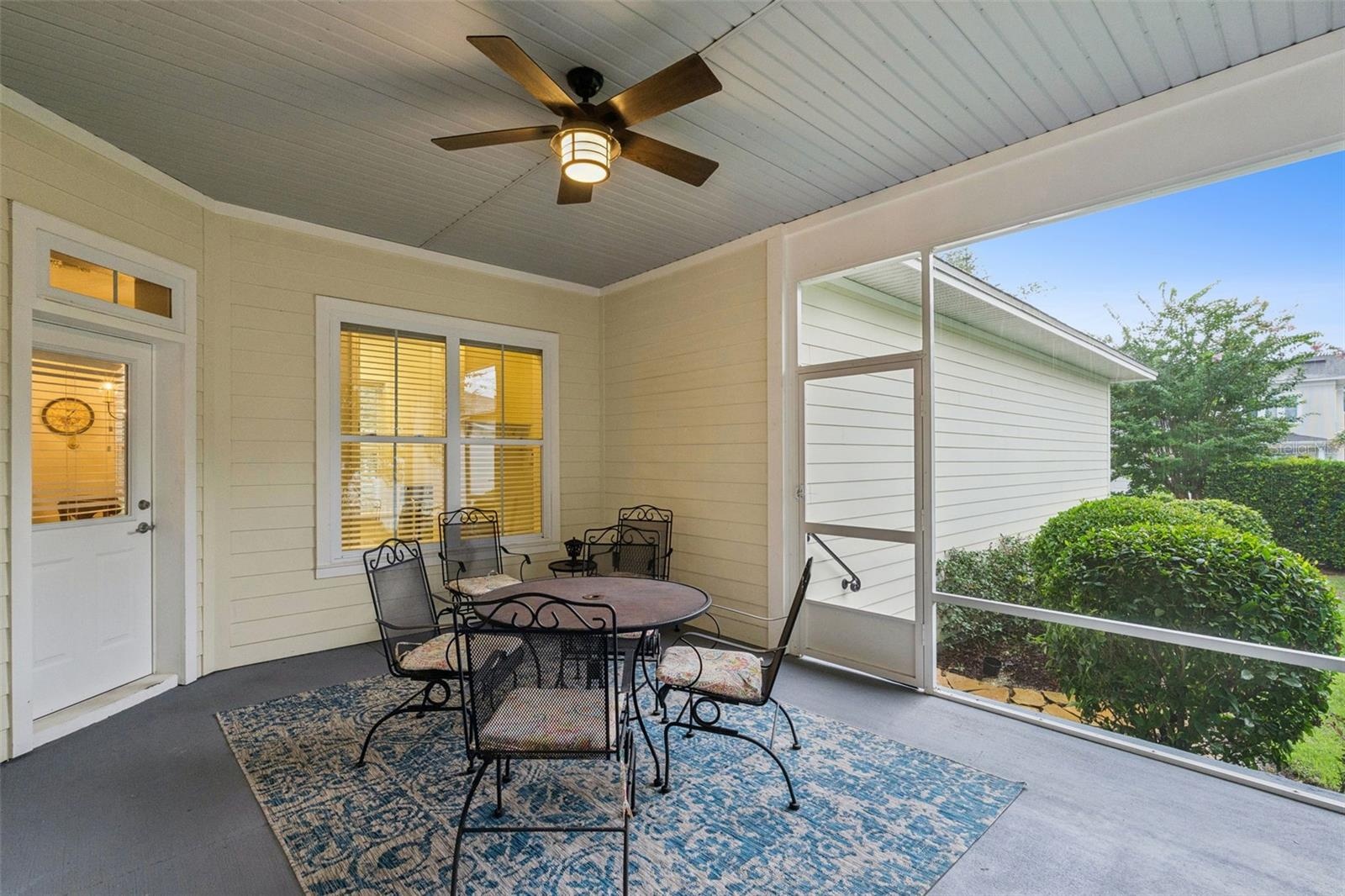 Large Screened-In Lanai