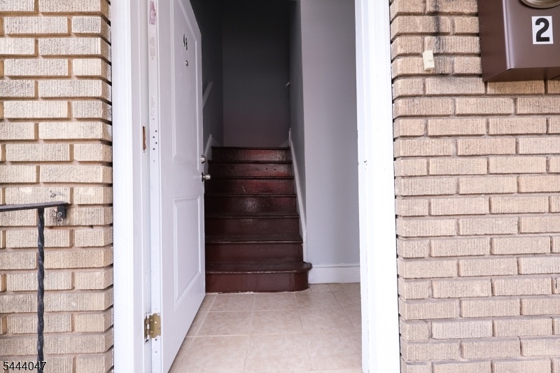 Unit #2 - Entrance Hallway