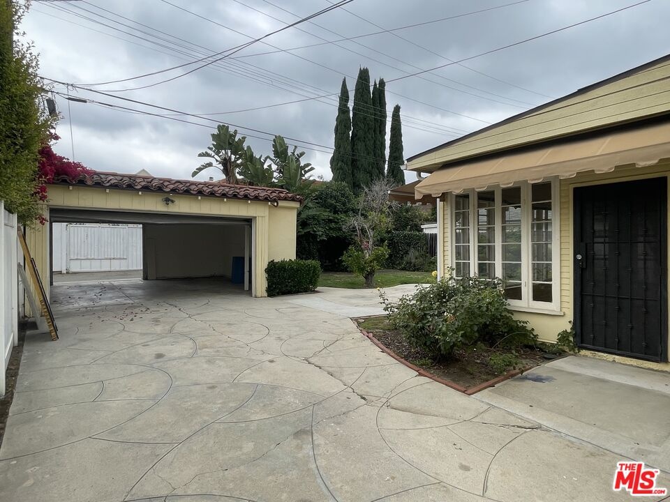 Garage and Sunroom