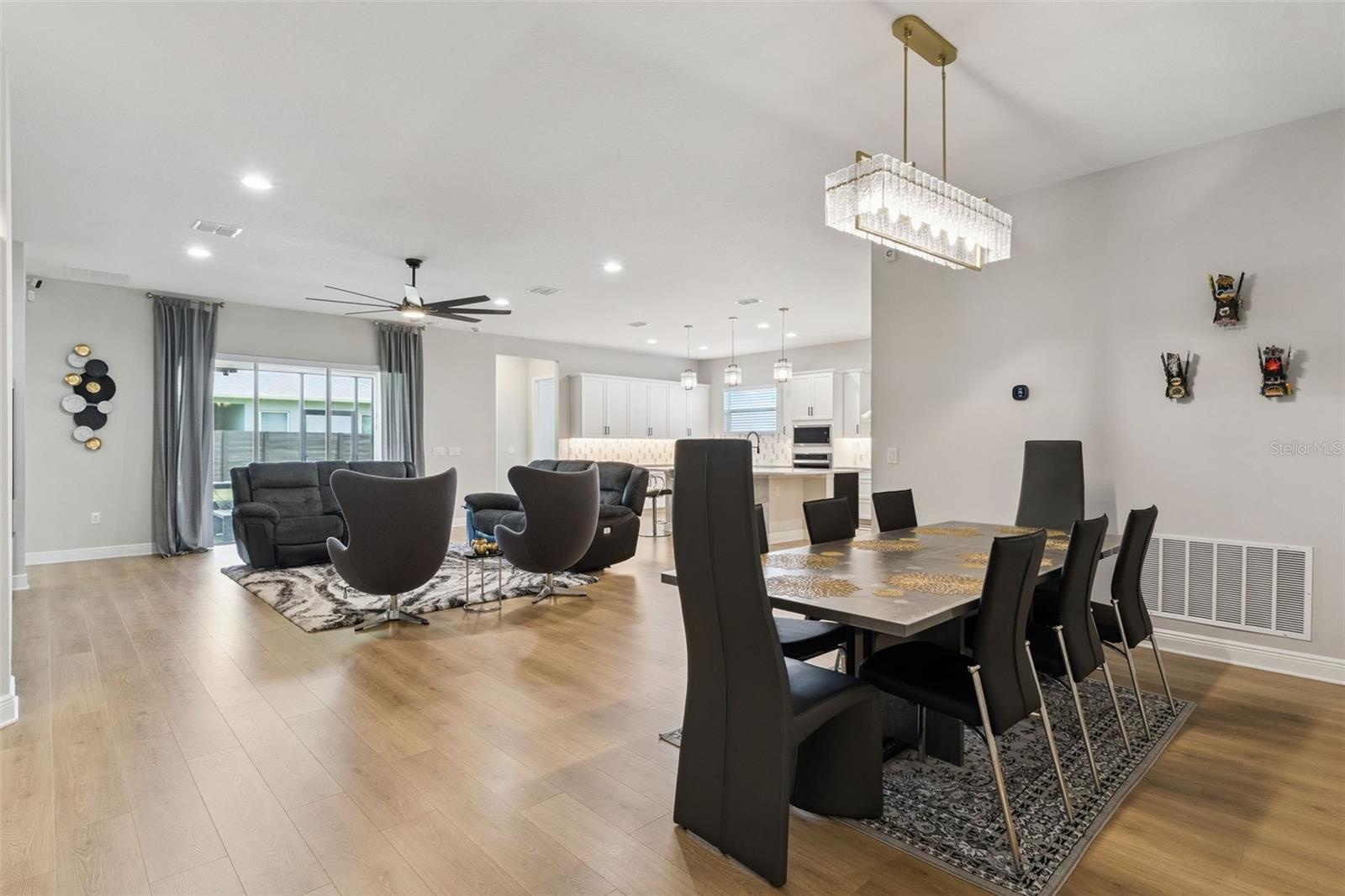Family Room / Dining Area