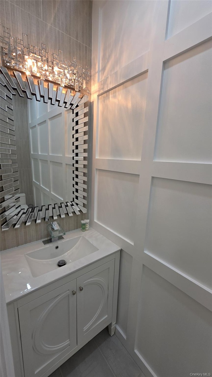 Half Bath on 1st floor is BEAUTIFUL!