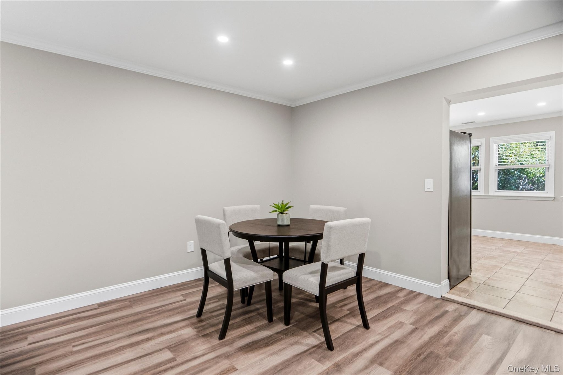 Dining room convenient to kitchen