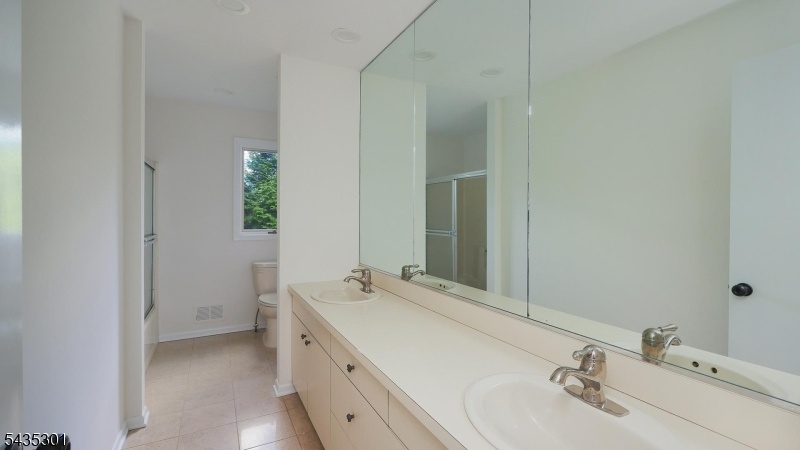 Bathroom #2