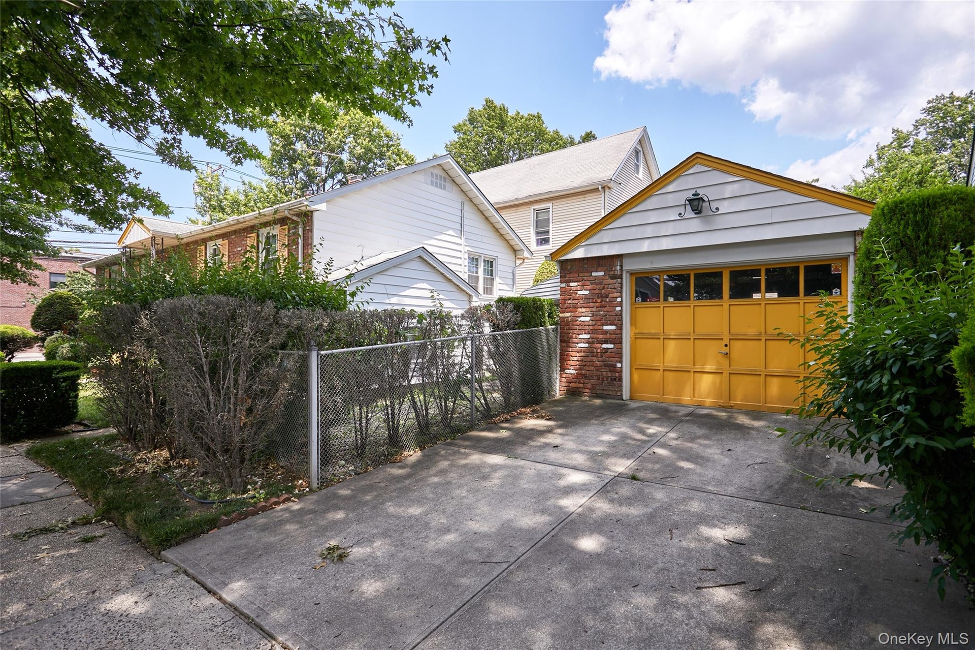 1 Car garage, 1 car driveway.