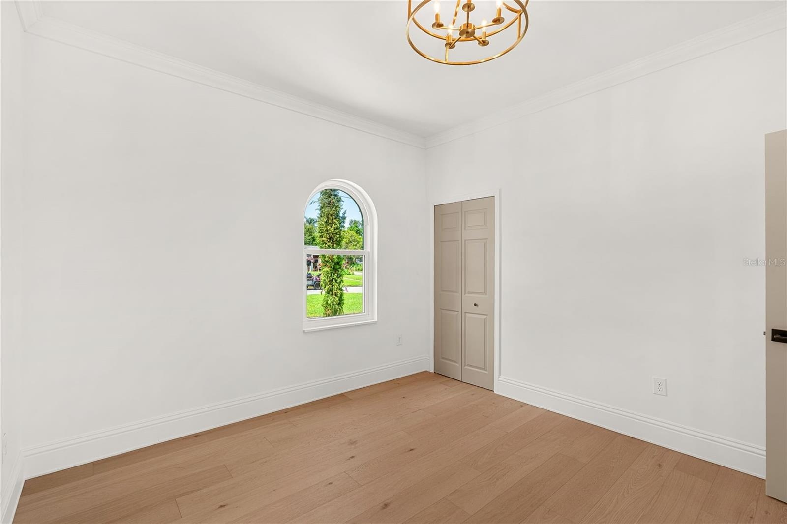 PRIVATE OFFICE OR MULTIPURPOSE ROOM