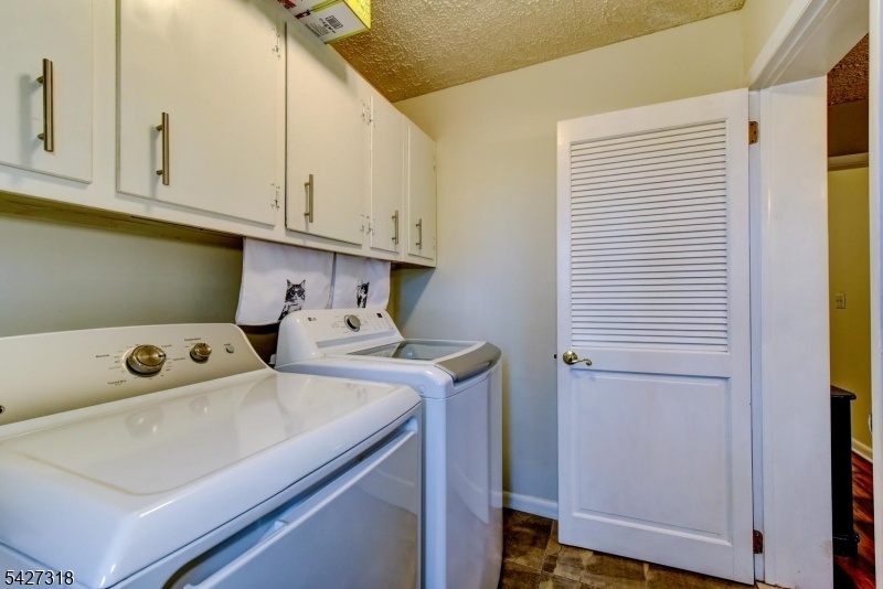 1st FL Laundry Room