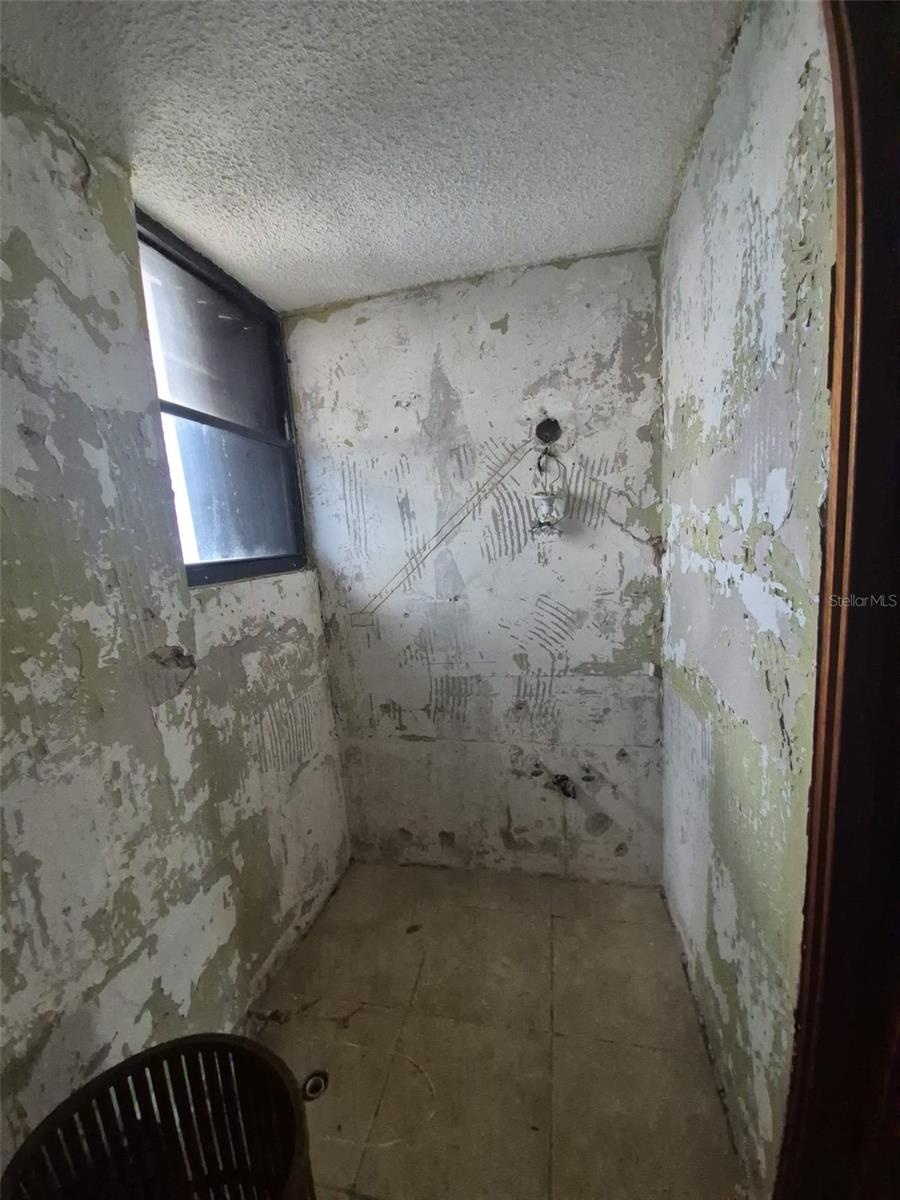 Baster bathroom