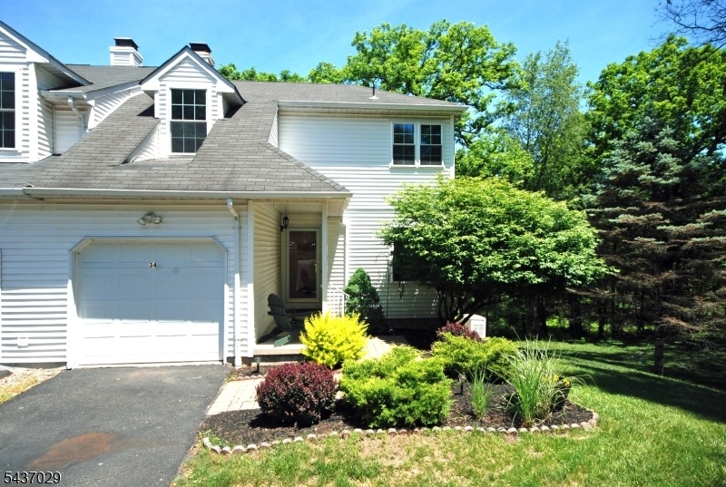 1 Car Garage