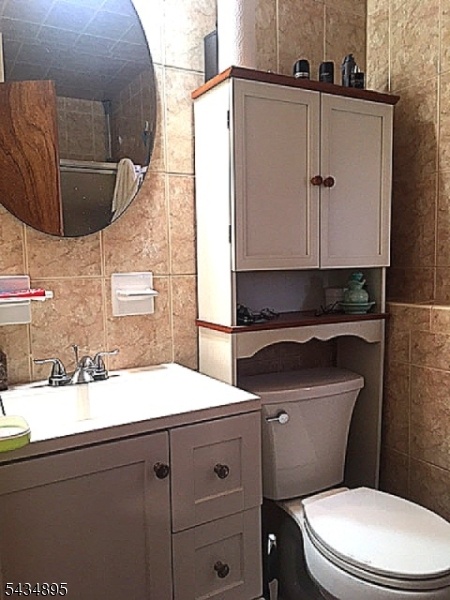 Ground Floor Full Bath