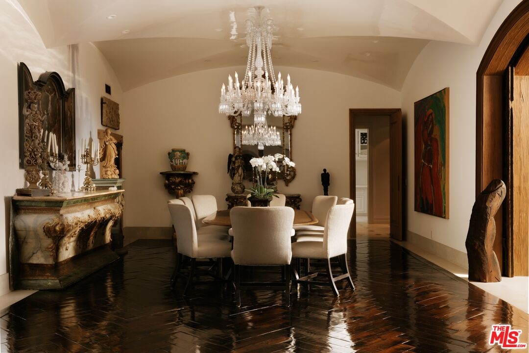 Groin Vaulted Formal Dining