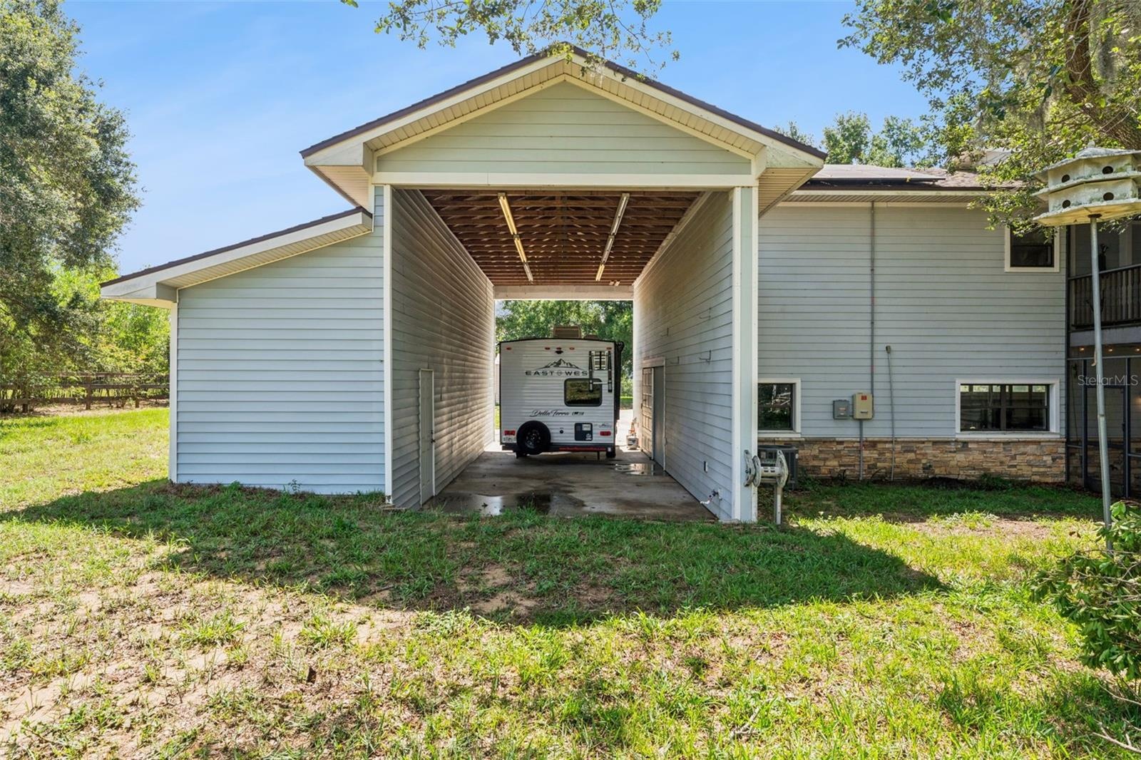 RV garage and storage