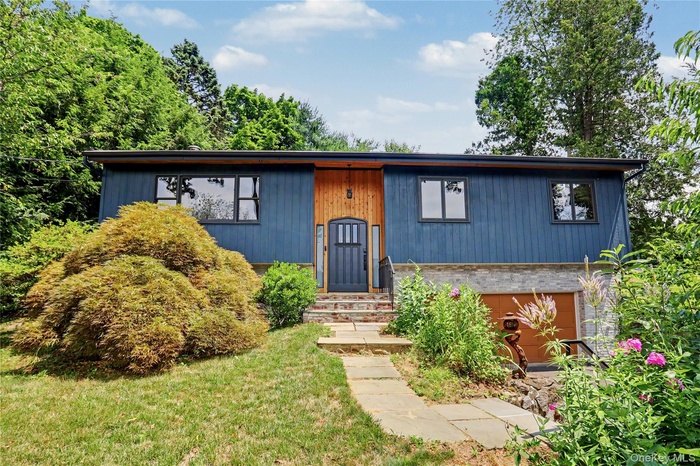Welcome to 354 Commerce St.