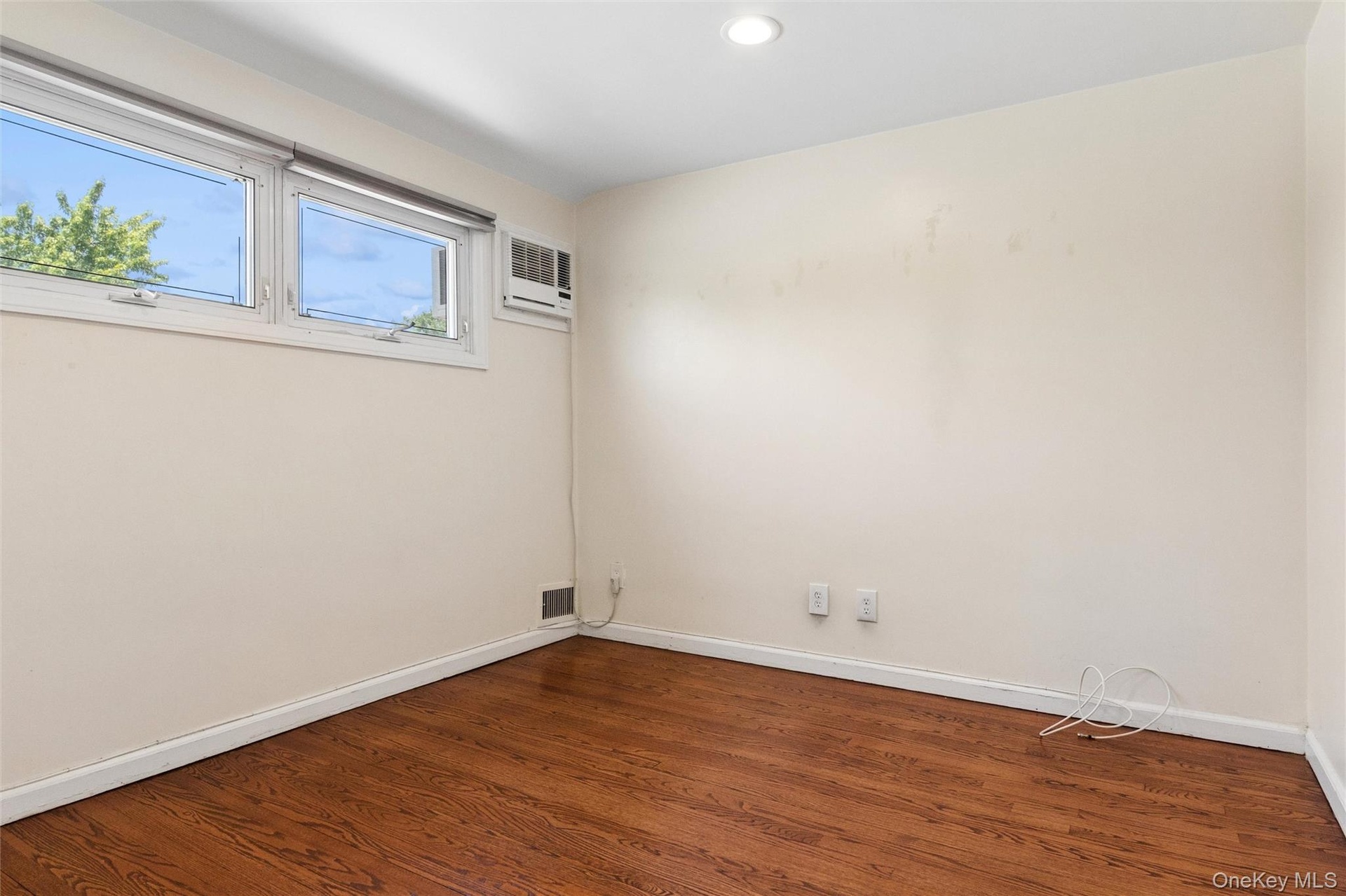 2nd Fl Bedroom 2