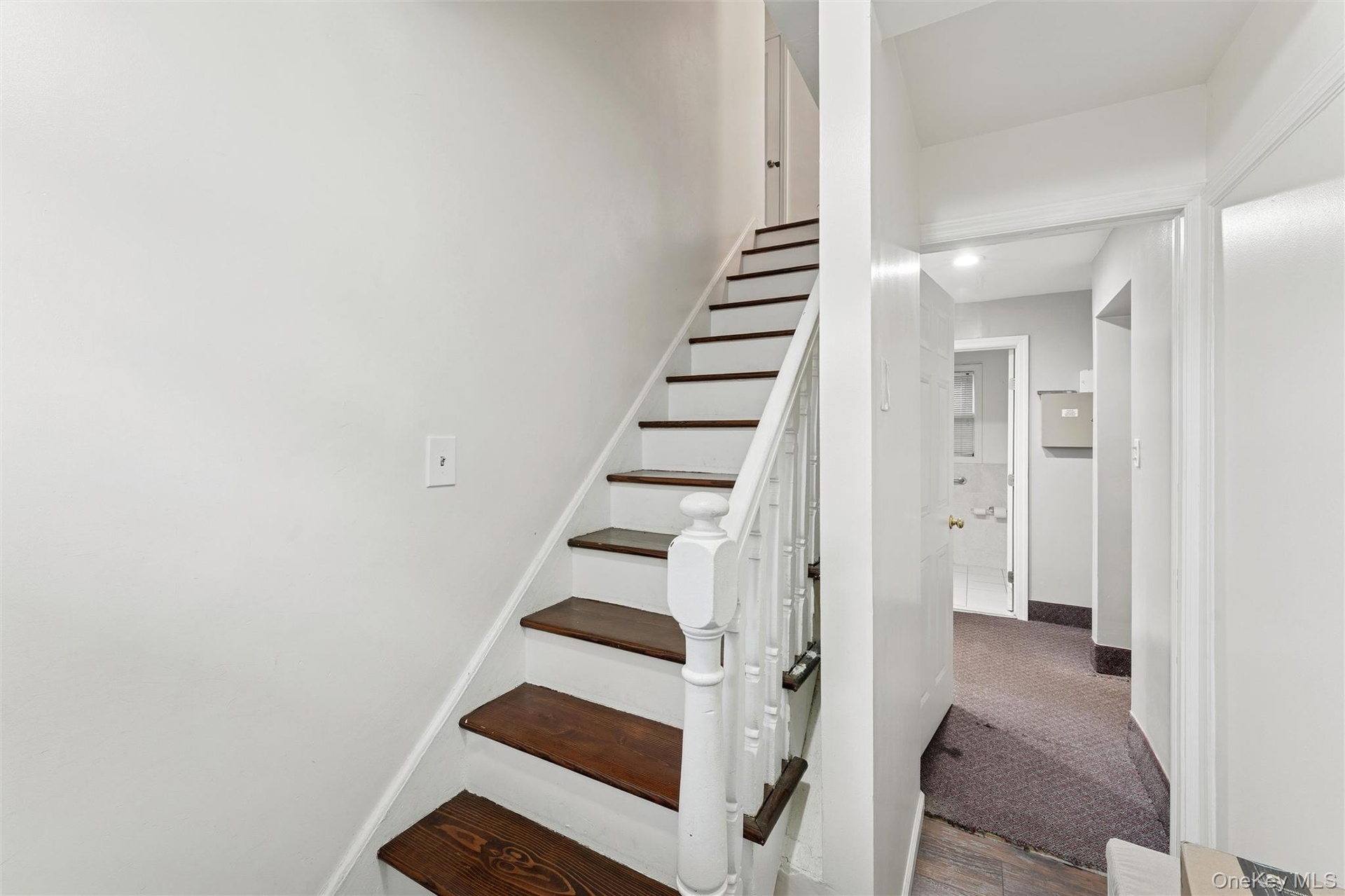 2nd Fl Entrance