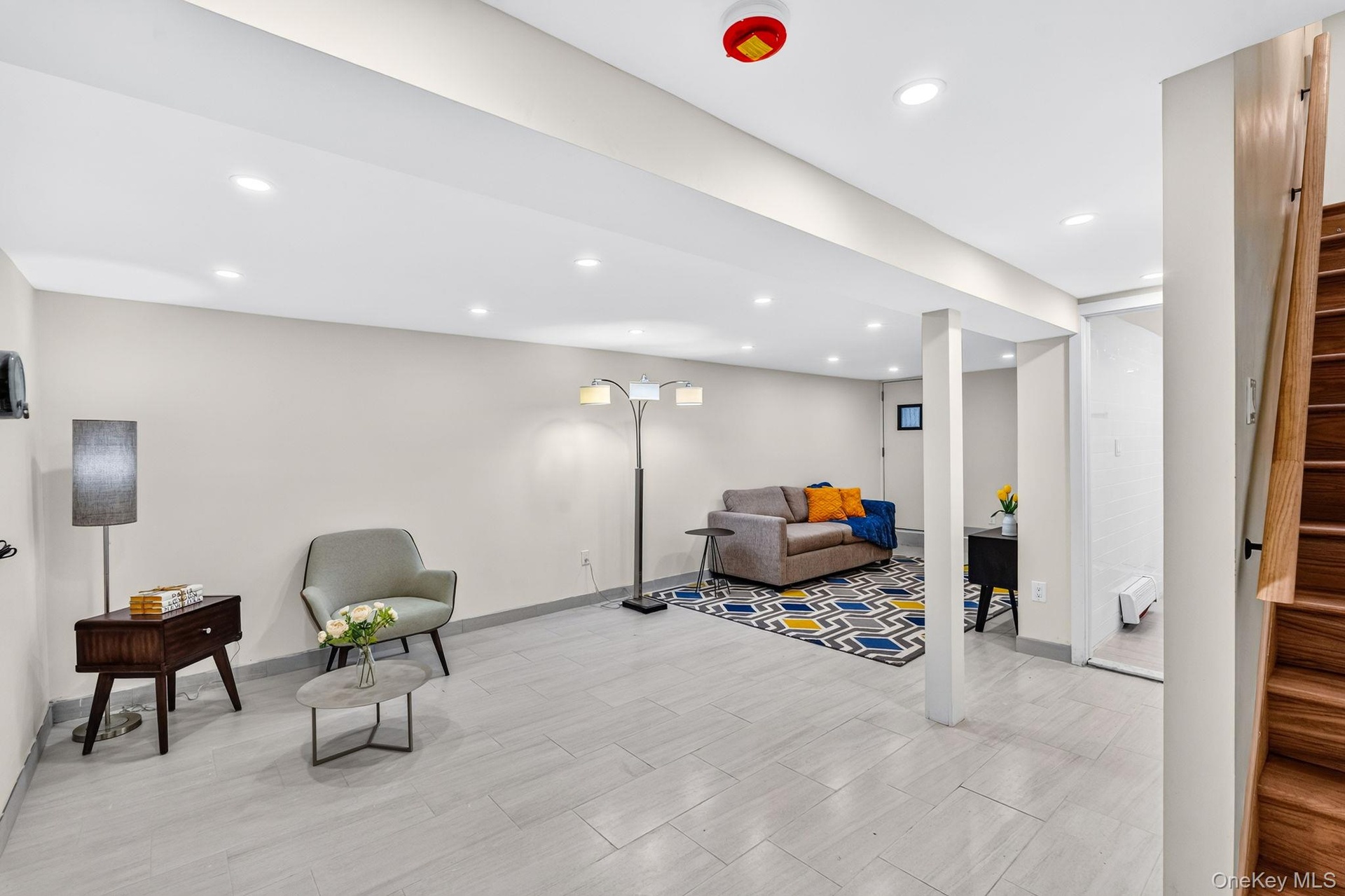 Studio lower level/ Recreation area