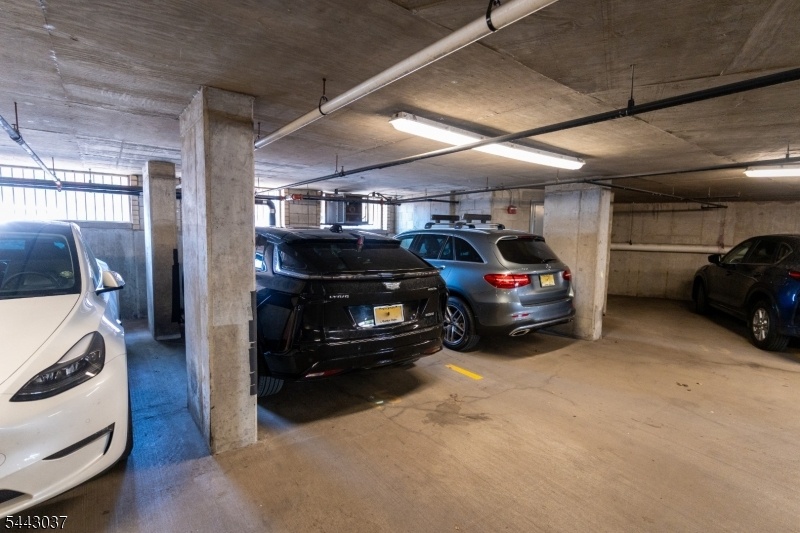 1 car garage