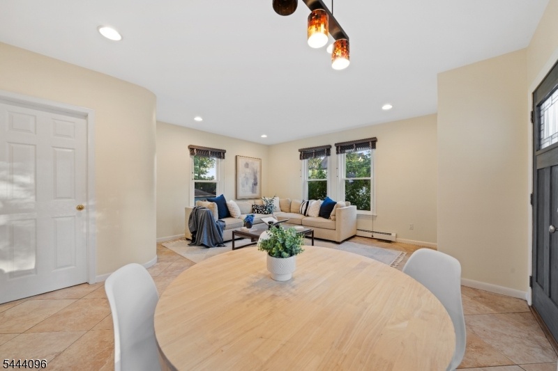 Kitchen/Family Room
