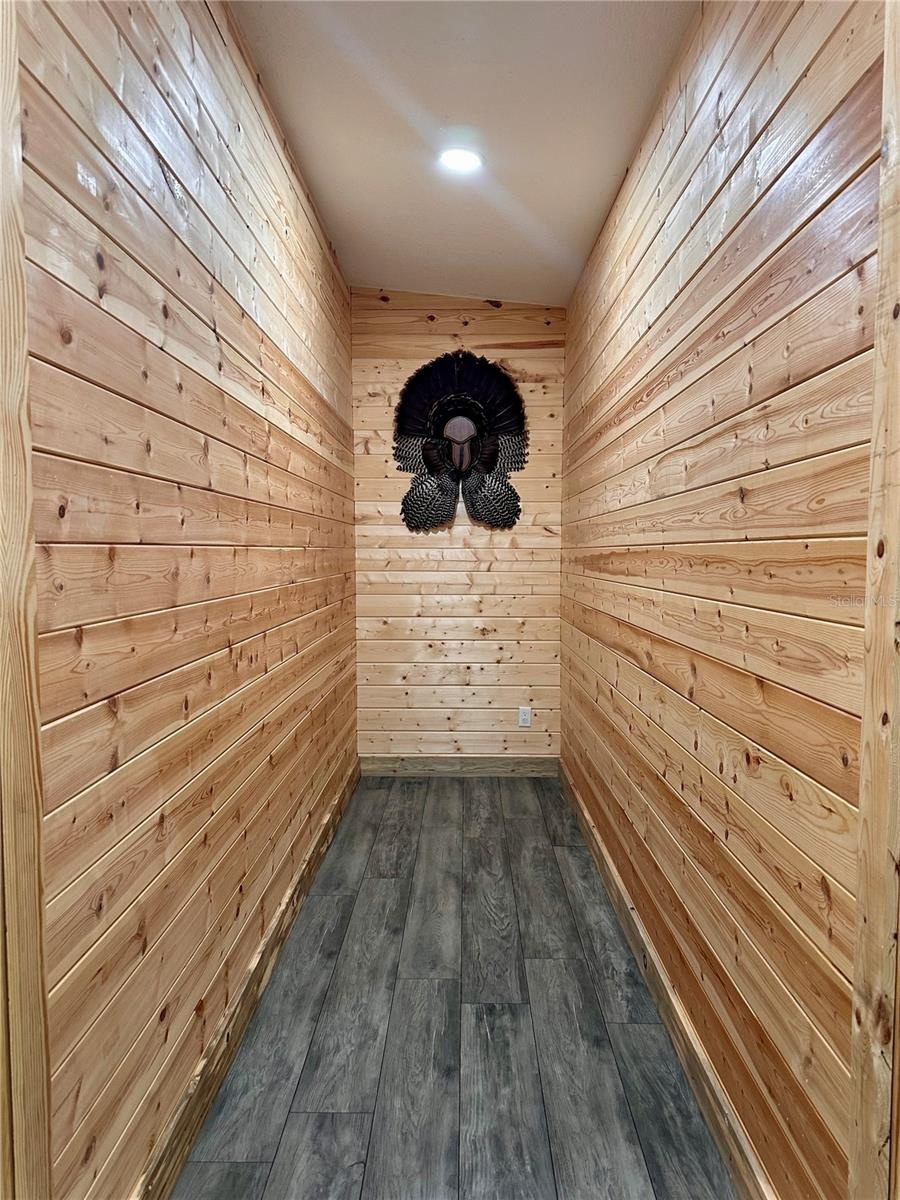 hallway between master bedrooms