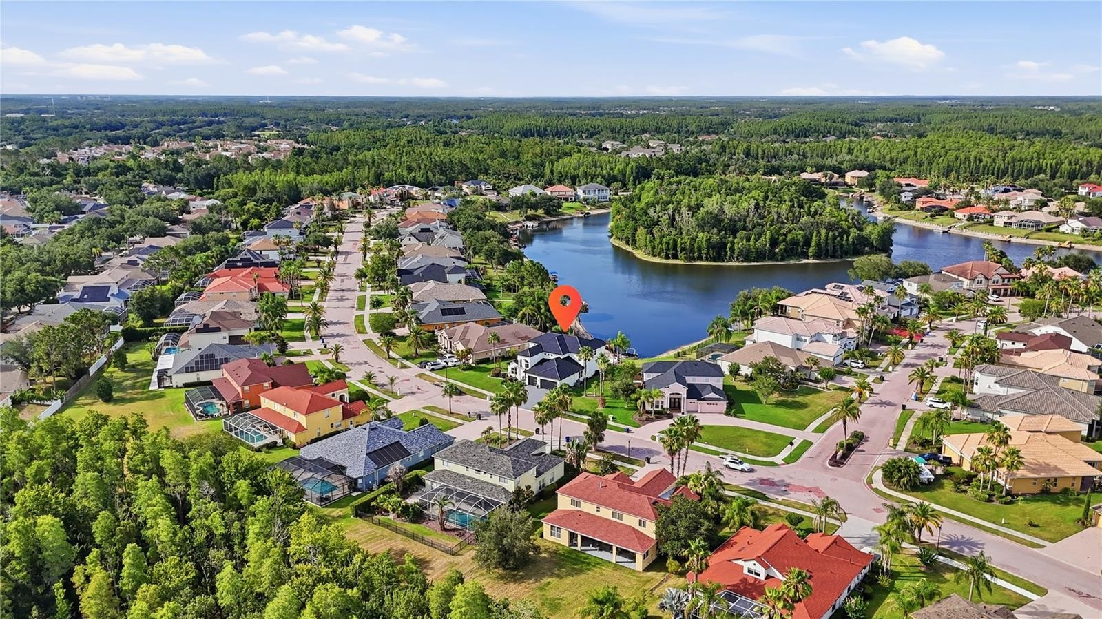 Overview of the premium lot home sits on