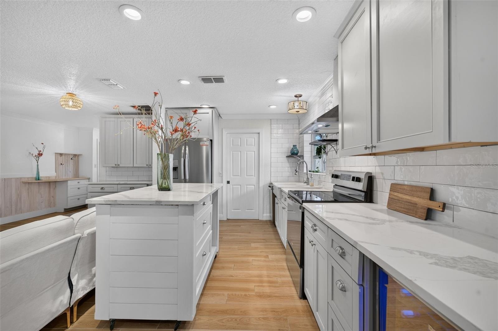 Quartz counter tops