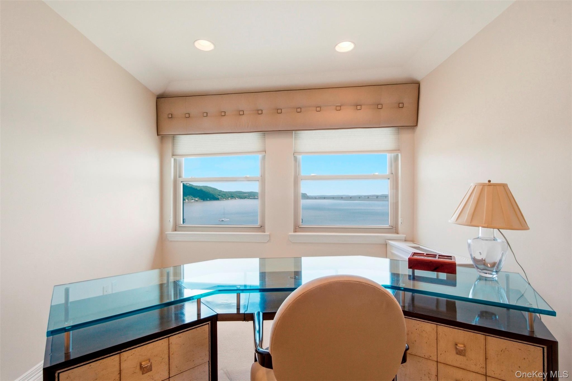 Great place to read or work in the upstairs suite. Stunning views!