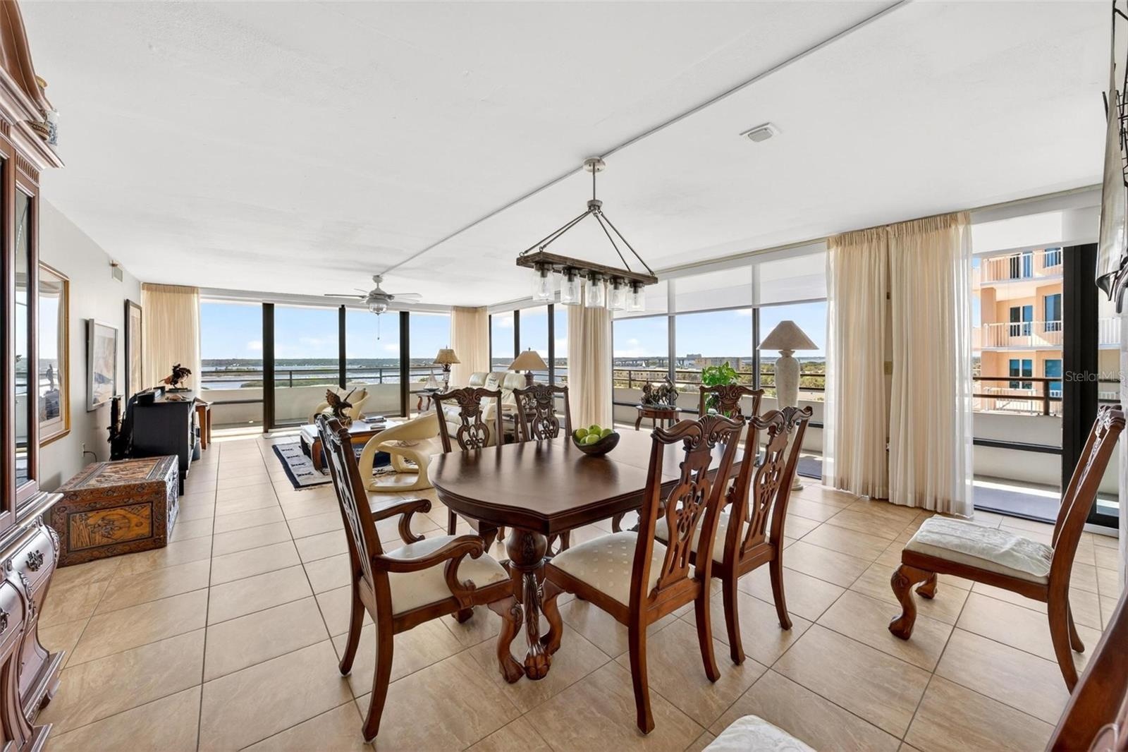 Dining / Living room combo
