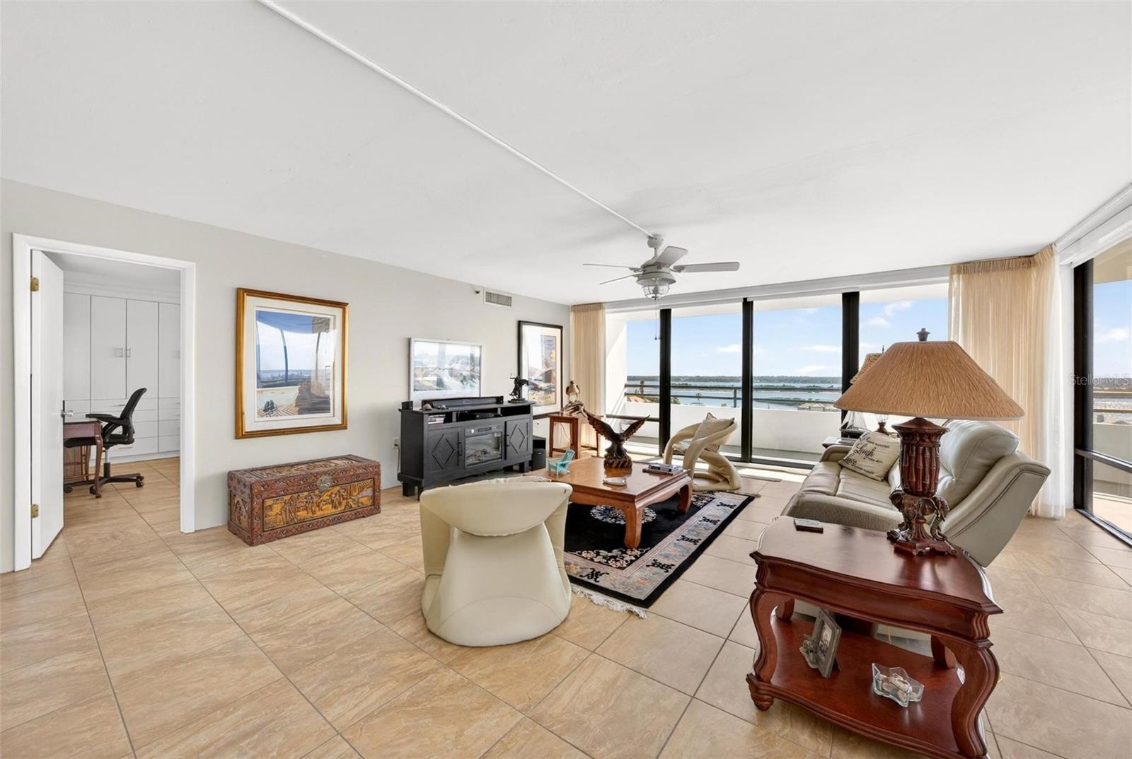 Dining / Living room combo