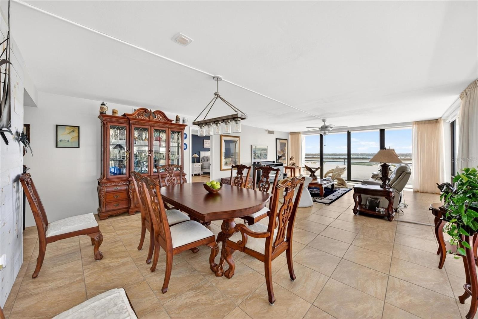Dining / Living room combo