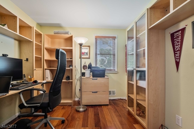 Home Office/Bedroom