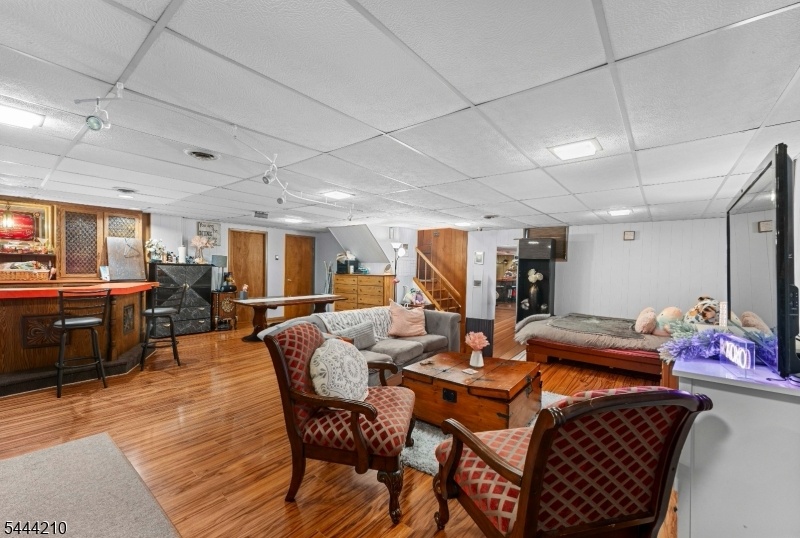 BASEMENT/ REC ROOM