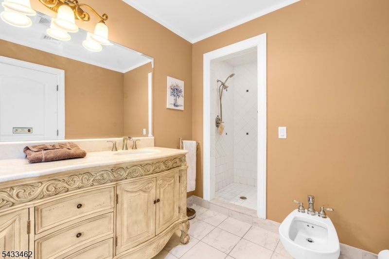 FULL BATH 3