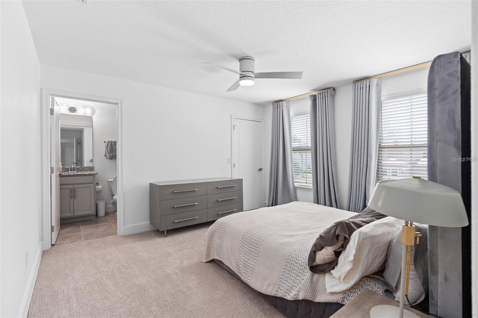 Ensuite / bedroom 2 with bathroom