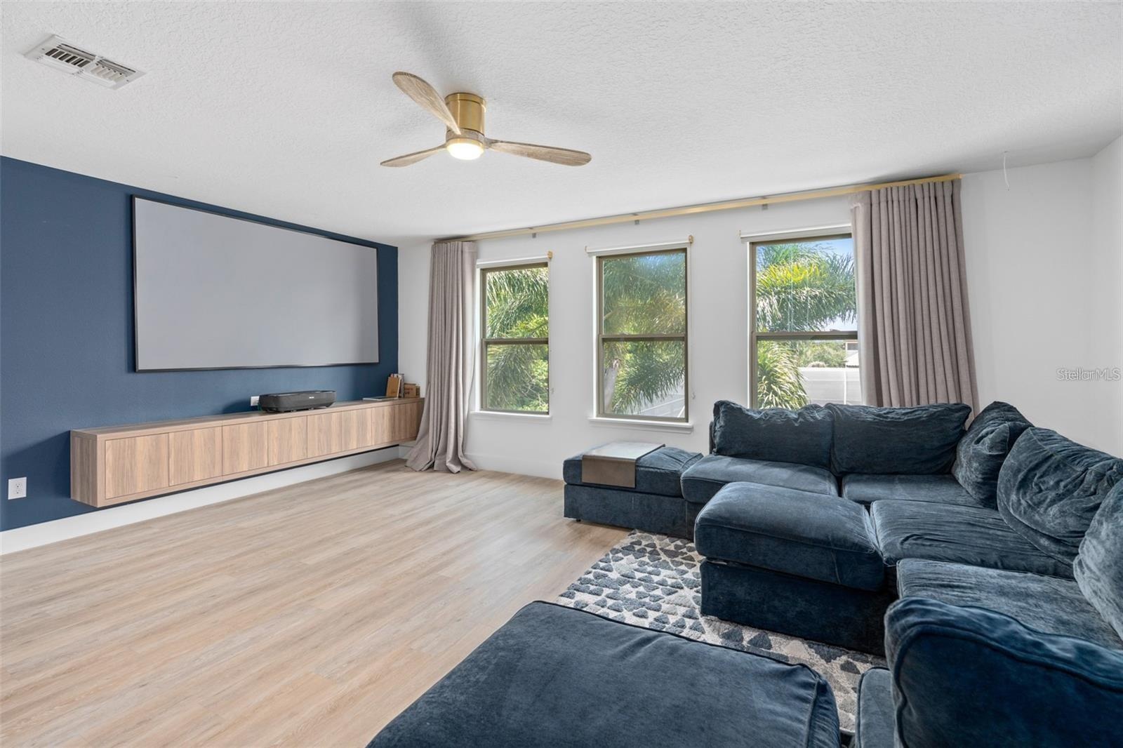 Bonus Room upstairs