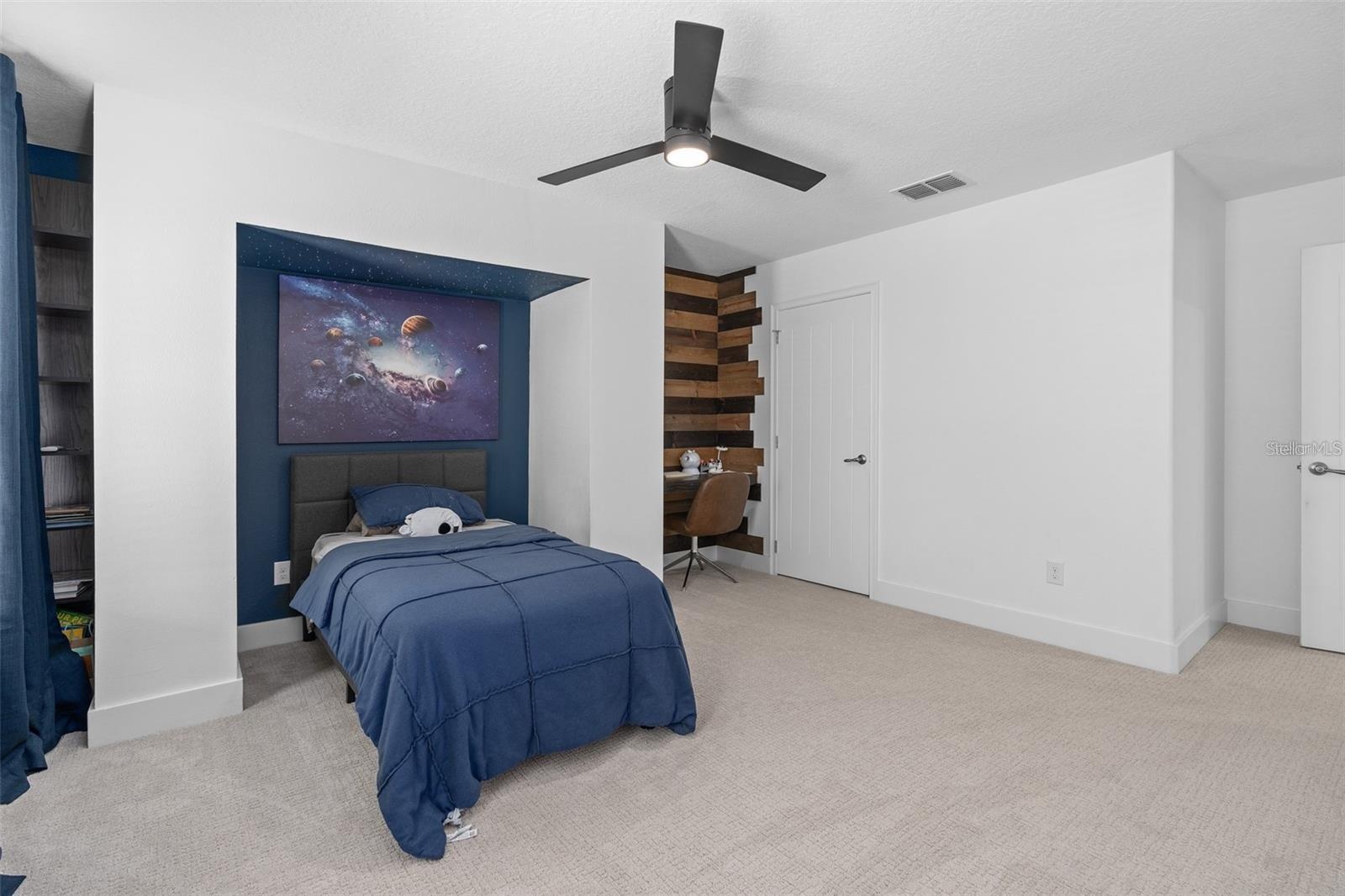 Large Bedroom 3