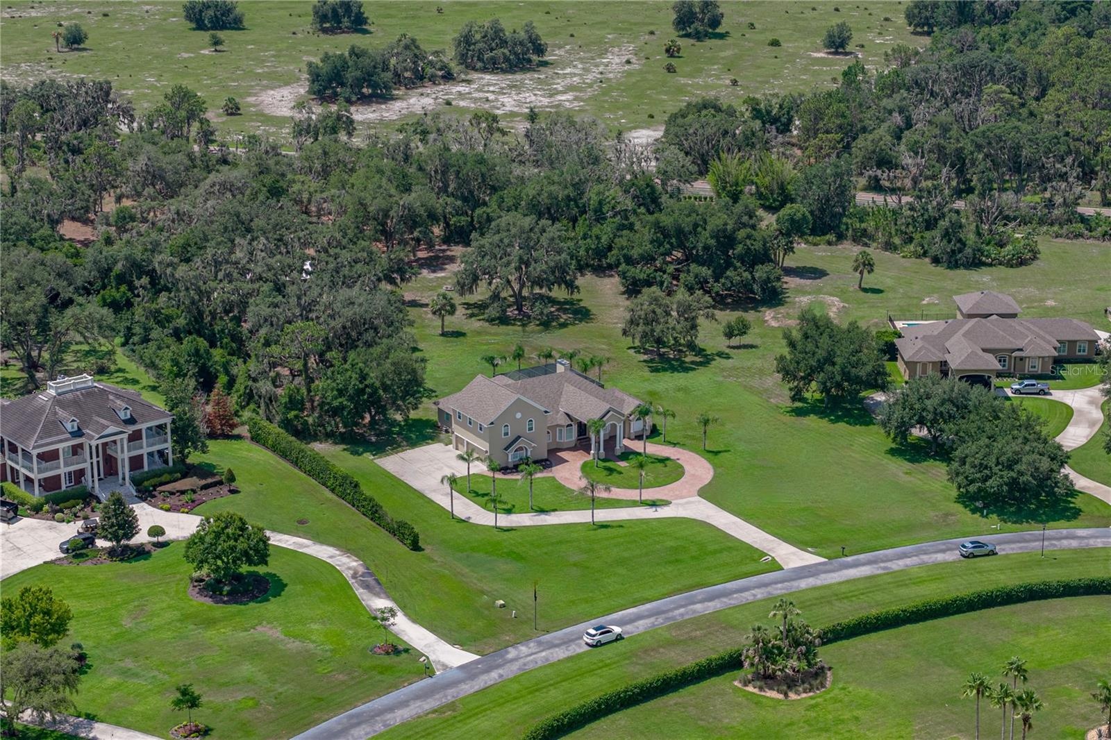 5 acres and very private