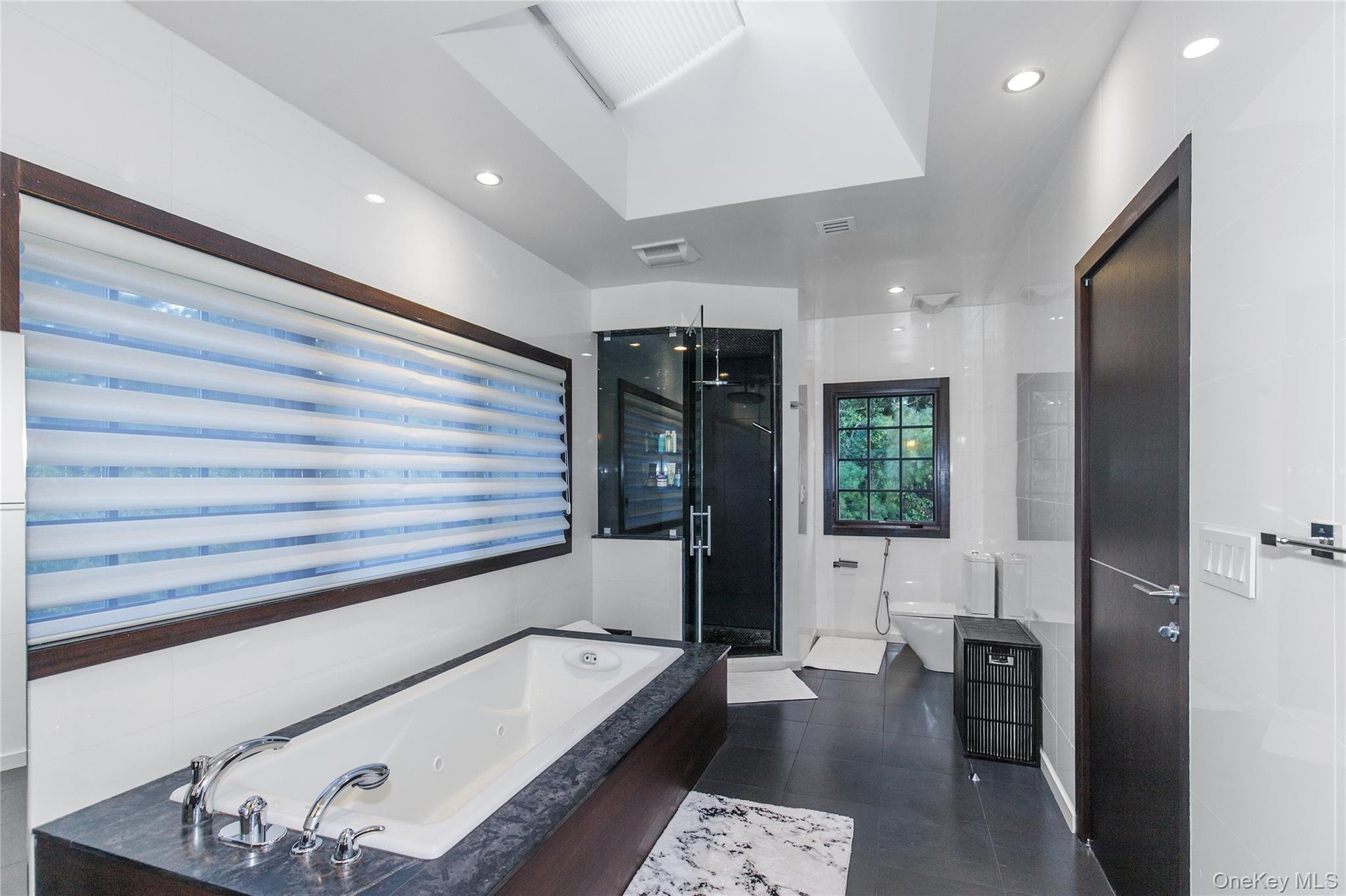 2nd Primary Bathroom