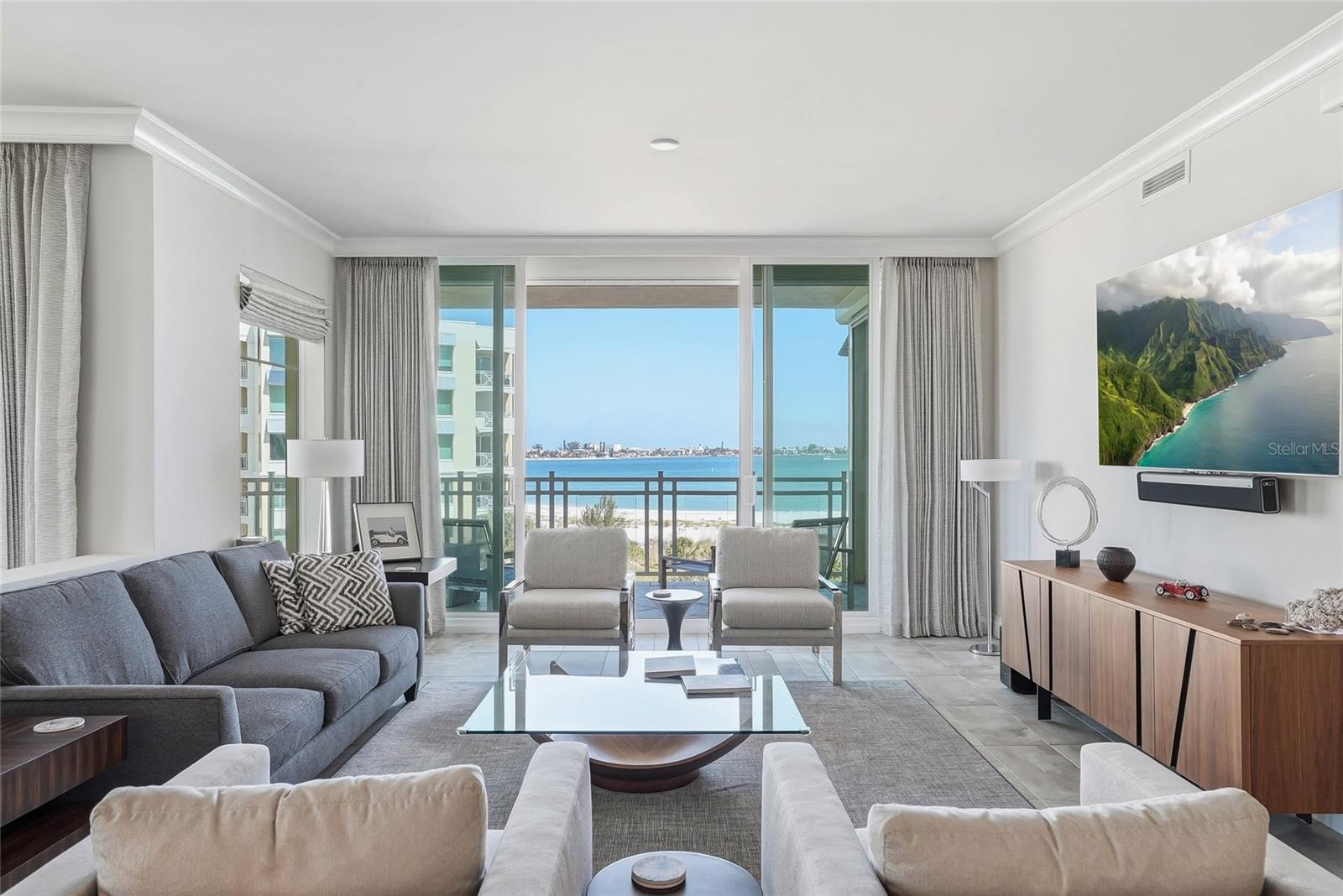Well designed for with beautiful, elegant furnishings, this lovely home eludes grace and tranquility.