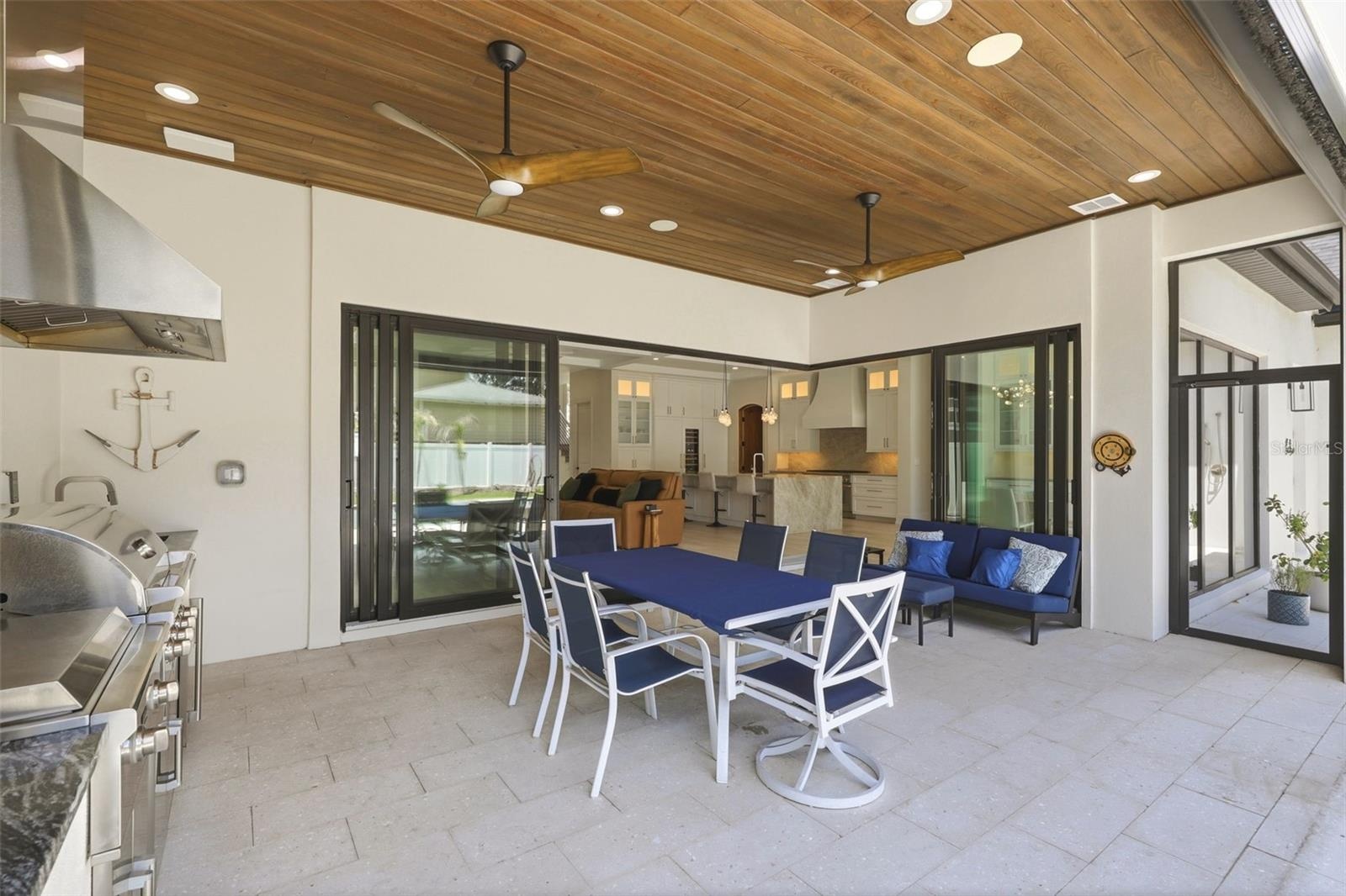 Complete summer kitchen