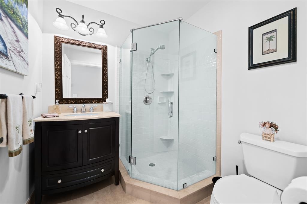 BATHROOM #4