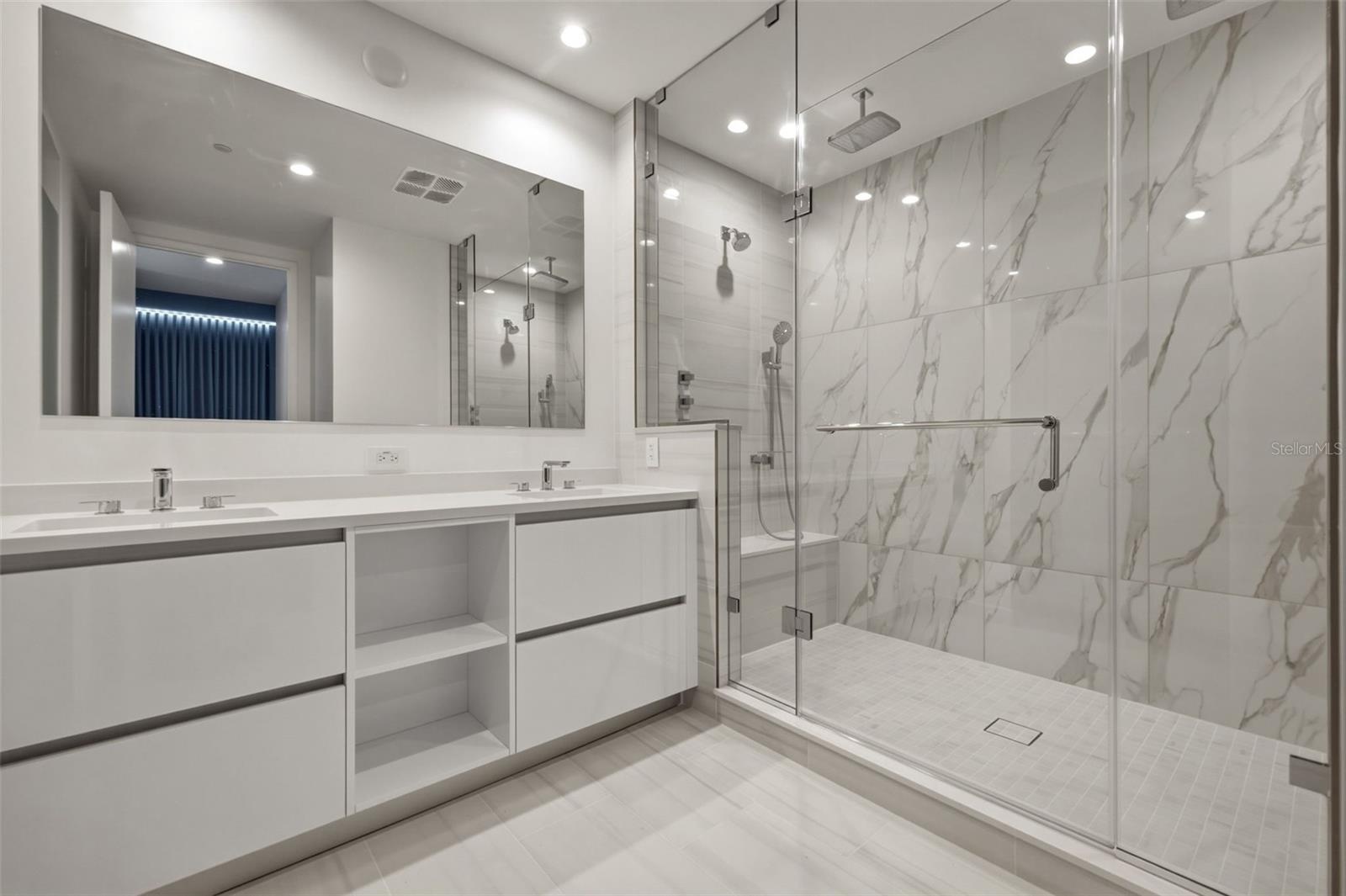 Primary bath