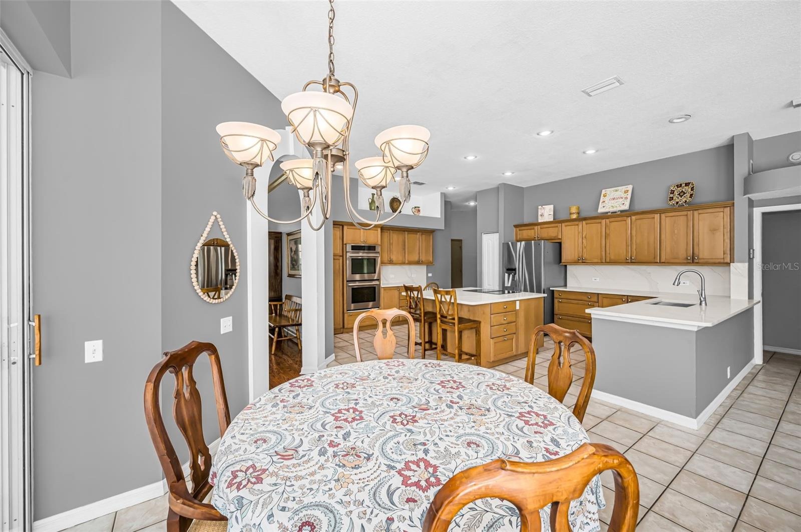 Eat-in Kitchen space