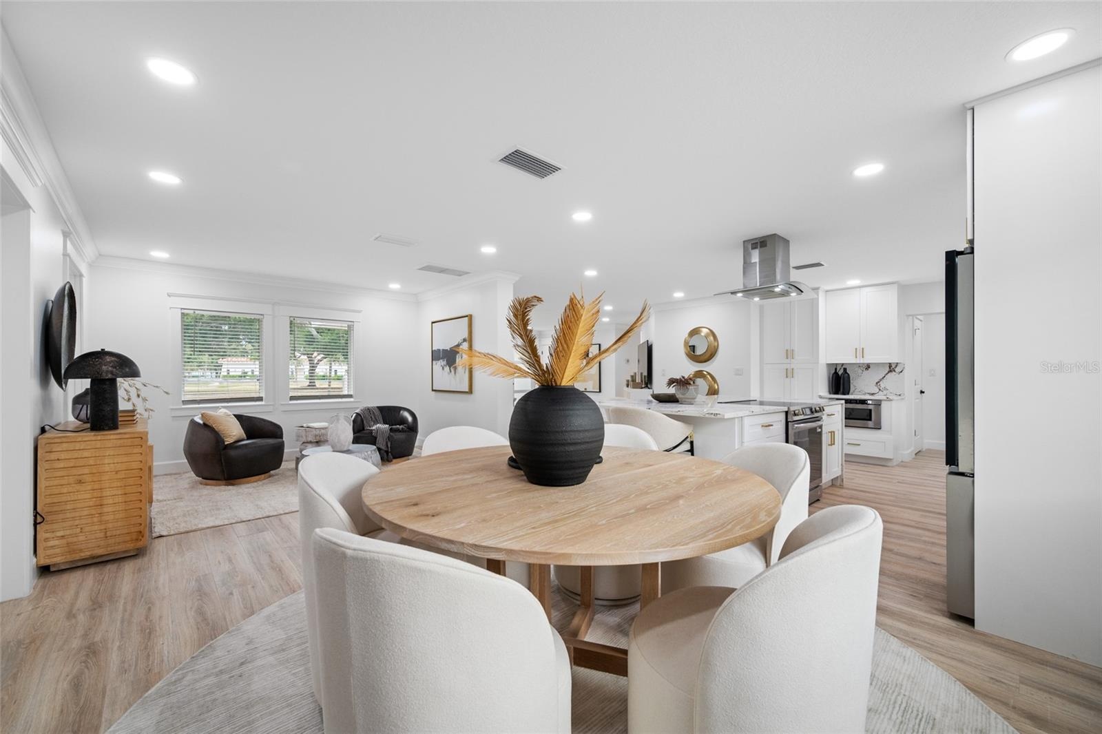 Open Dining Space with Seamless Flow