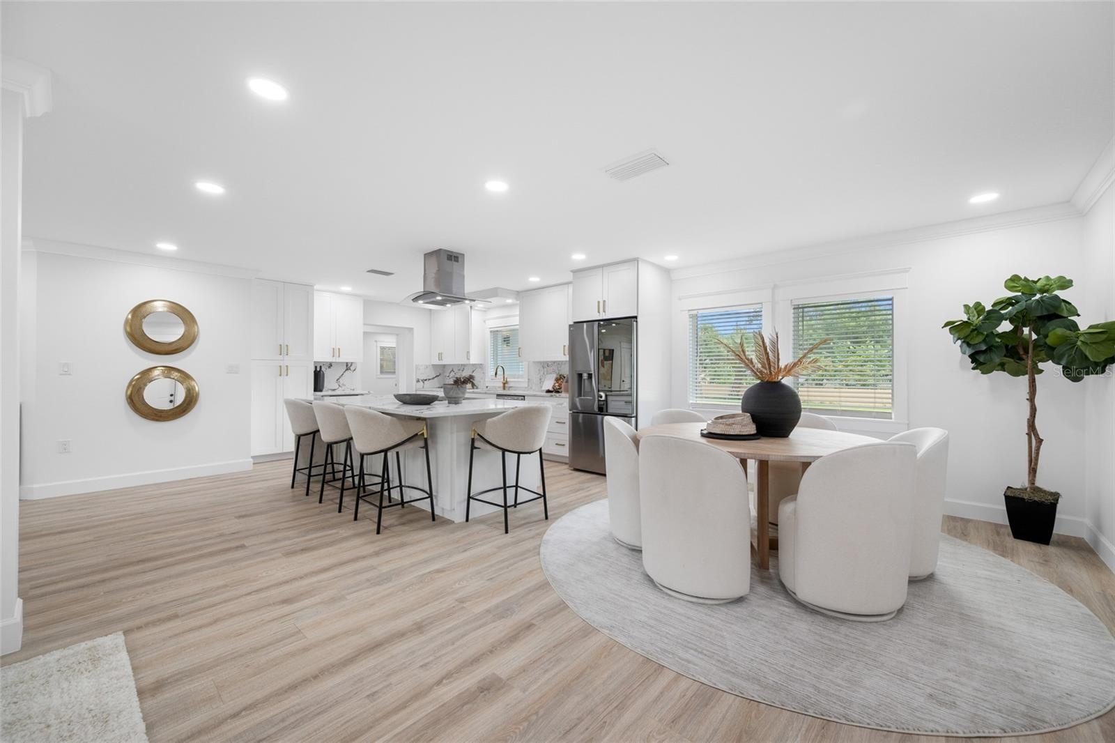 Open Dining Space with Seamless Flow