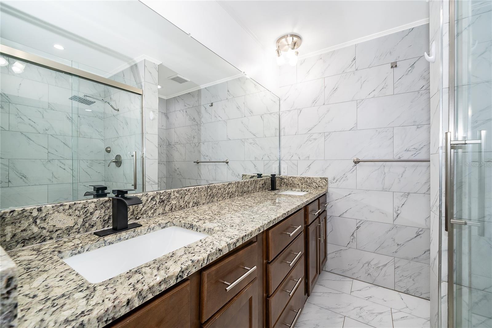 Primary En-Suite with Shower