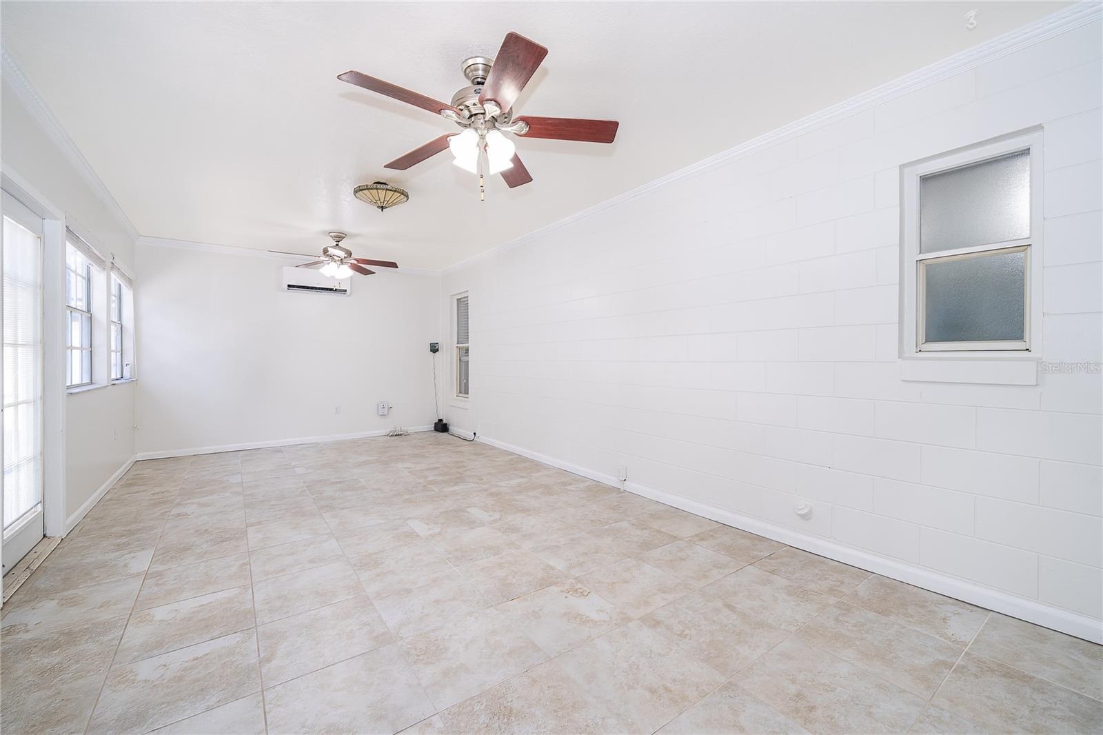 Florida Room/Bonus Room