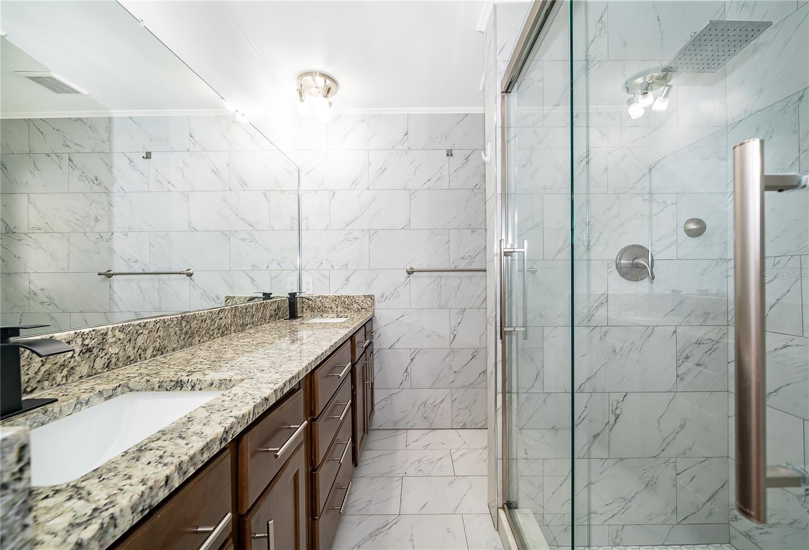 Primary En-Suite with Shower
