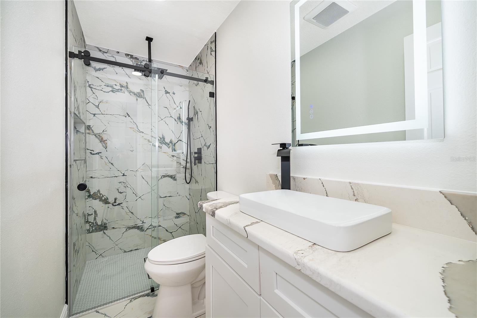 Hall Bathroom with Shower