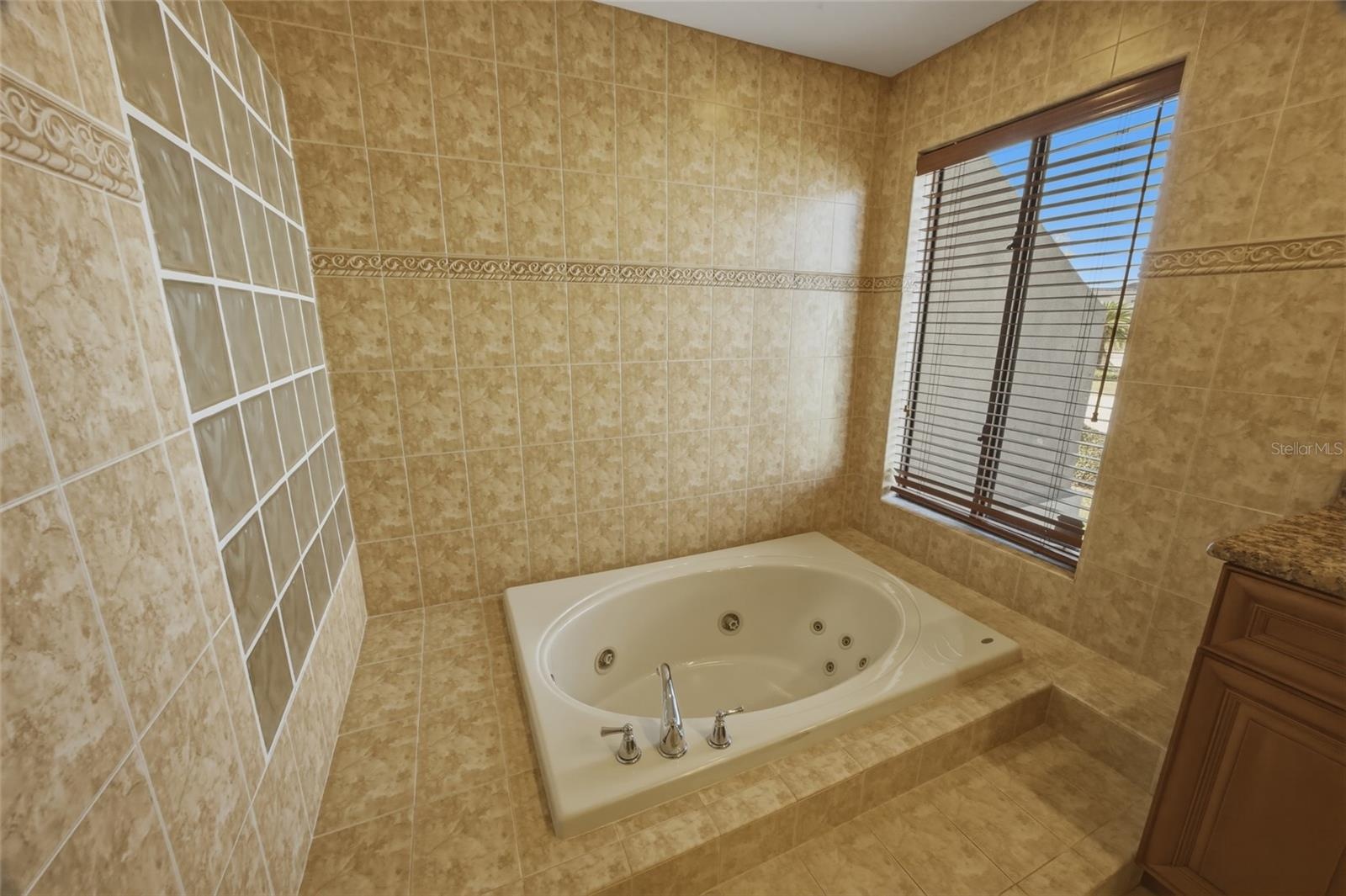 BATHTUB
